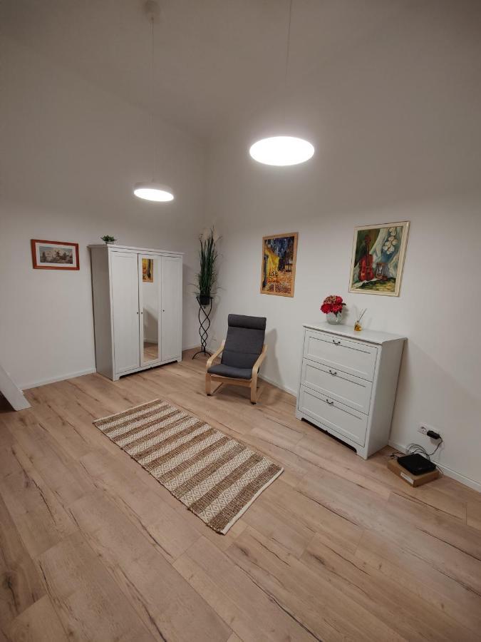 Calm, Artistic Apartment 9Th Distric Central City Budapeşte Dış mekan fotoğraf